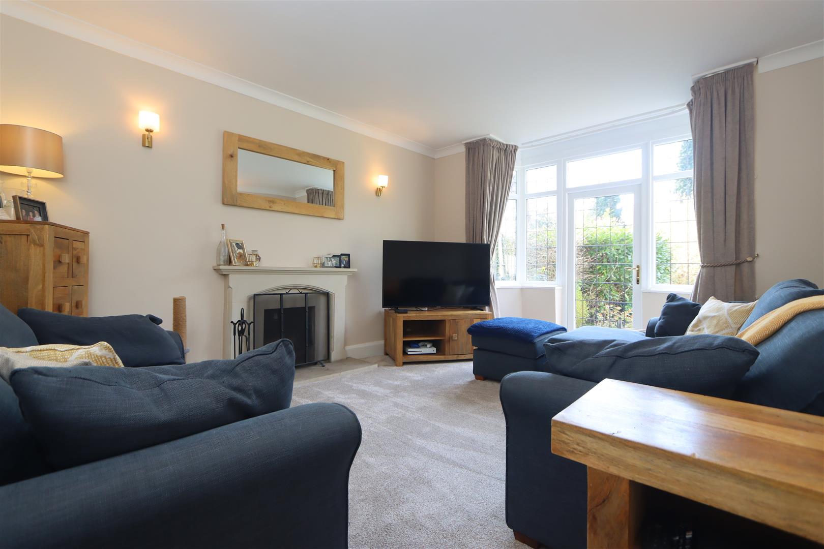 5 bed property in Barnetts Lane, Kidderminster